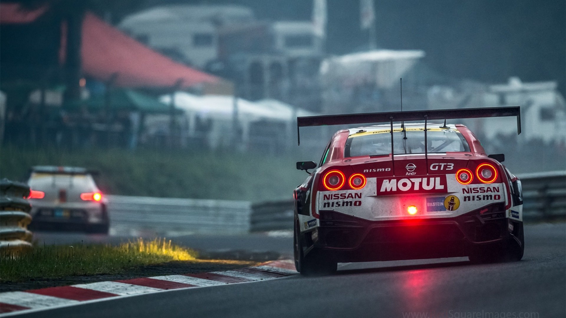 库里逆天远投:每一粒三分都成为比赛的转折点!,库里投超远三分视频